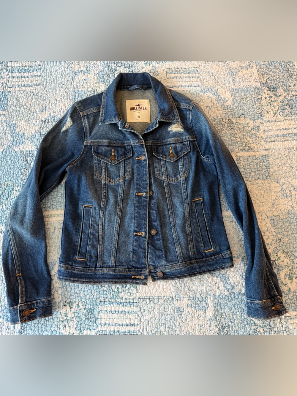 Hollister NWOT Denim Jacket slightly distressed